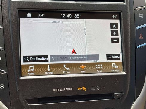 Used 2017 Lincoln MKC Select w/ Select Plus Package AWD/4WD image 16