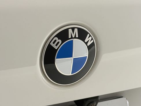 Used 2024 BMW X5 xDrive40i w/ M Sport Package AWD/4WD image 32