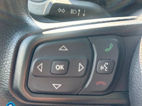 Used 2025 Jeep Gladiator Sport AWD/4WD image 21