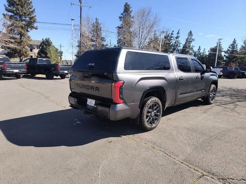 Used 2024 Toyota Tundra Platinum image 5
