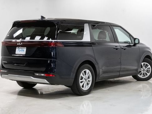 Used 2024 Kia Carnival LX FWD image 33