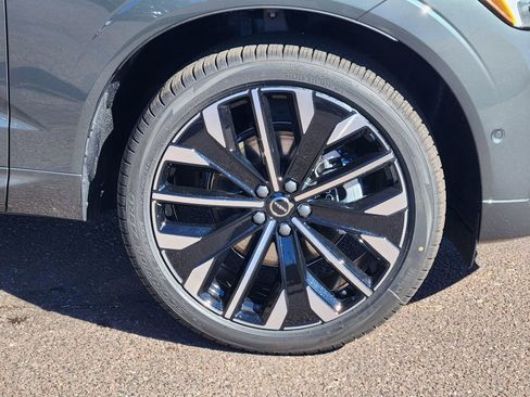 New 2026 Volvo XC60 B5 Ultra w/ Protection Package Premier image 29