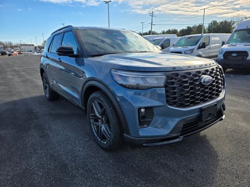 New 2026 Ford Explorer ST image 7