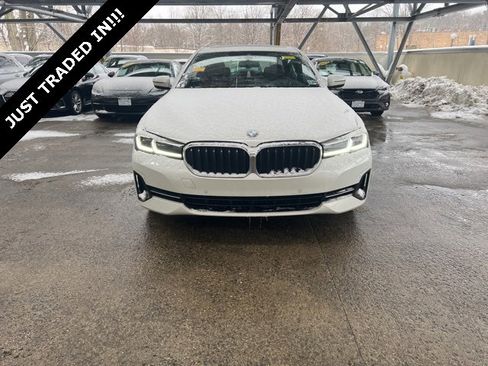 Used 2023 BMW 530i xDrive w/ Premium Package image 2