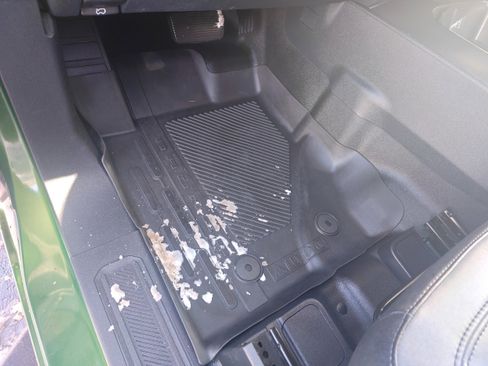 Used 2024 Ford Bronco Black Diamond image 11