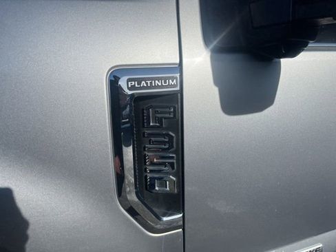 Used 2020 Ford F350 Platinum image 14