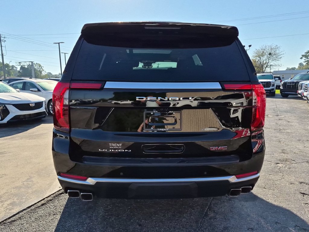 New 2026 GMC Yukon Denali w/ Denali Reserve Package AWD/4WD image 3