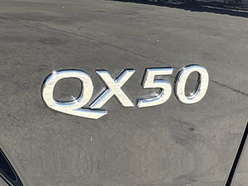 New 2025 INFINITI QX50 Luxe image 6