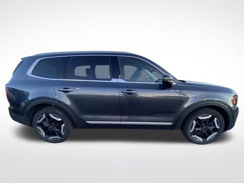 Certified 2024 Kia Telluride S w/ S Sunroof Package image 12