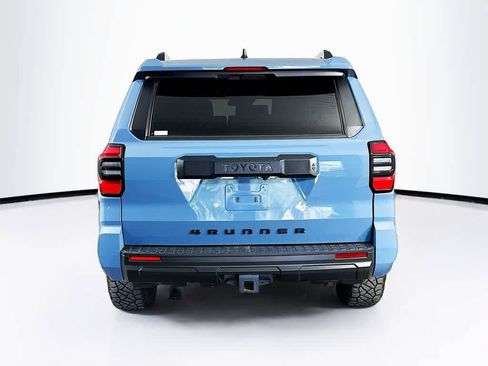 Used 2025 Toyota 4Runner SR5 RWD image 5