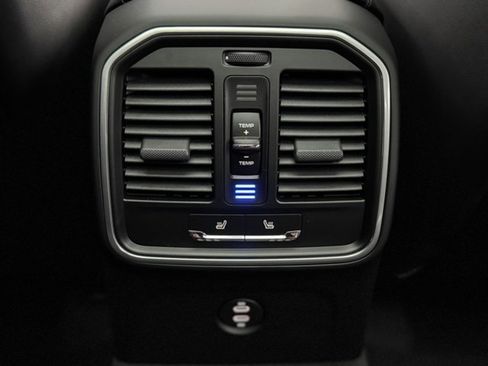 New 2026 Porsche Macan S image 31