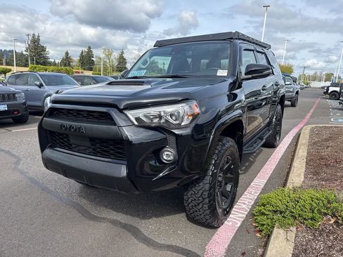 Used 2023 Toyota 4Runner TRD Off-Road Premium w/ Moonroof Package image 3
