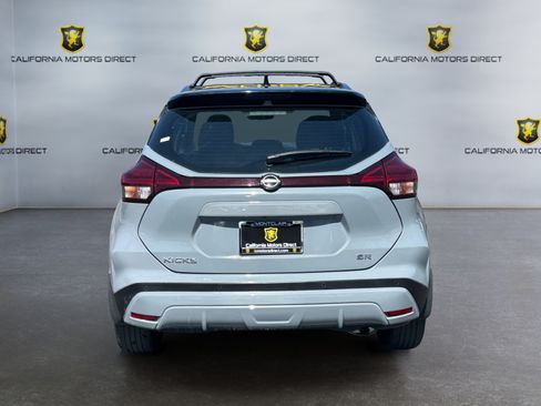 Used 2023 Nissan Kicks SR w/ Interior Electronics Package FWD image 4