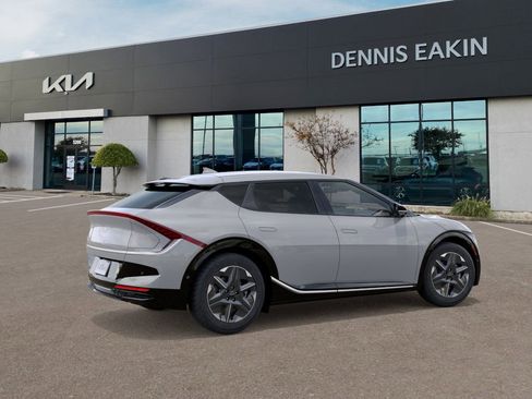 New 2025 Kia EV6 Light w/ Light LR Technology Package image 6