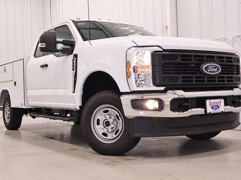 New 2026 Ford F250 XL w/ XL Chrome Package AWD/4WD image 33