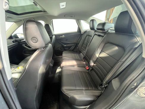 Certified 2022 Volkswagen Jetta SE image 24