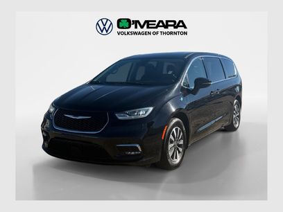 Used 2024 Chrysler Pacifica Limited