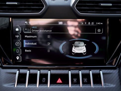 Used 2024 Lamborghini Urus Performante image 91