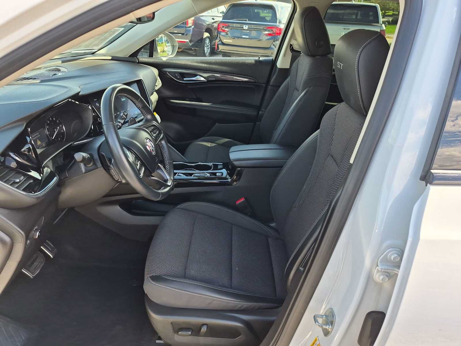Used 2023 Buick Envision Preferred w/ Sport Touring Package AWD/4WD image 16