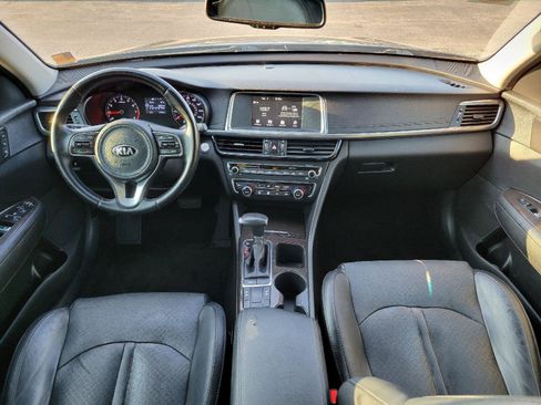 Used 2018 Kia Optima EX w/ Premium Package FWD image 4