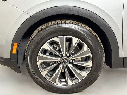 Certified 2025 Buick Envision Preferred image 30