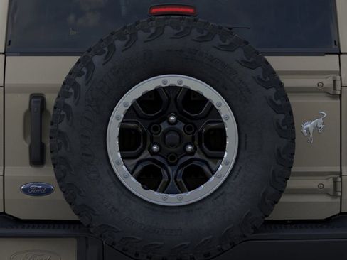 New 2025 Ford Bronco Badlands image 24