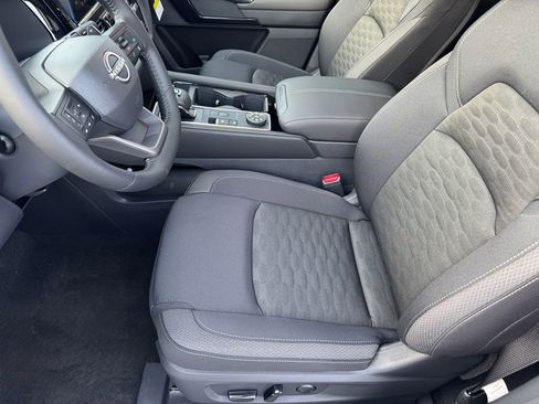 New 2026 Nissan Pathfinder SV image 11