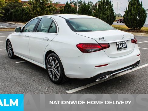 Used 2021 Mercedes-Benz E 350 4MATIC Sedan image 5