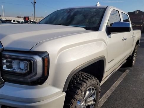 Used 2018 GMC Sierra 1500 Denali w/ Denali Ultimate Package image 9