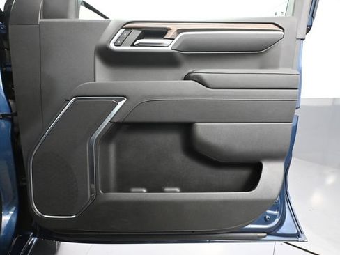 Used 2023 Chevrolet Silverado 1500 RST w/ Max Trailering Package AWD/4WD image 49