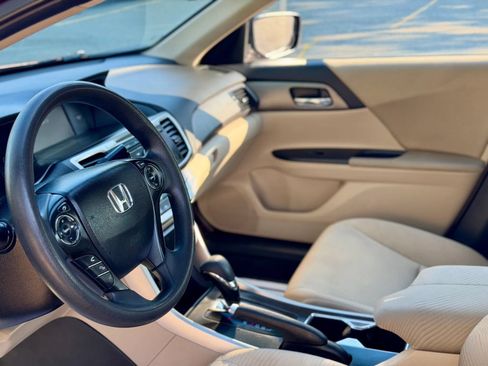Used 2014 Honda Accord LX image 9