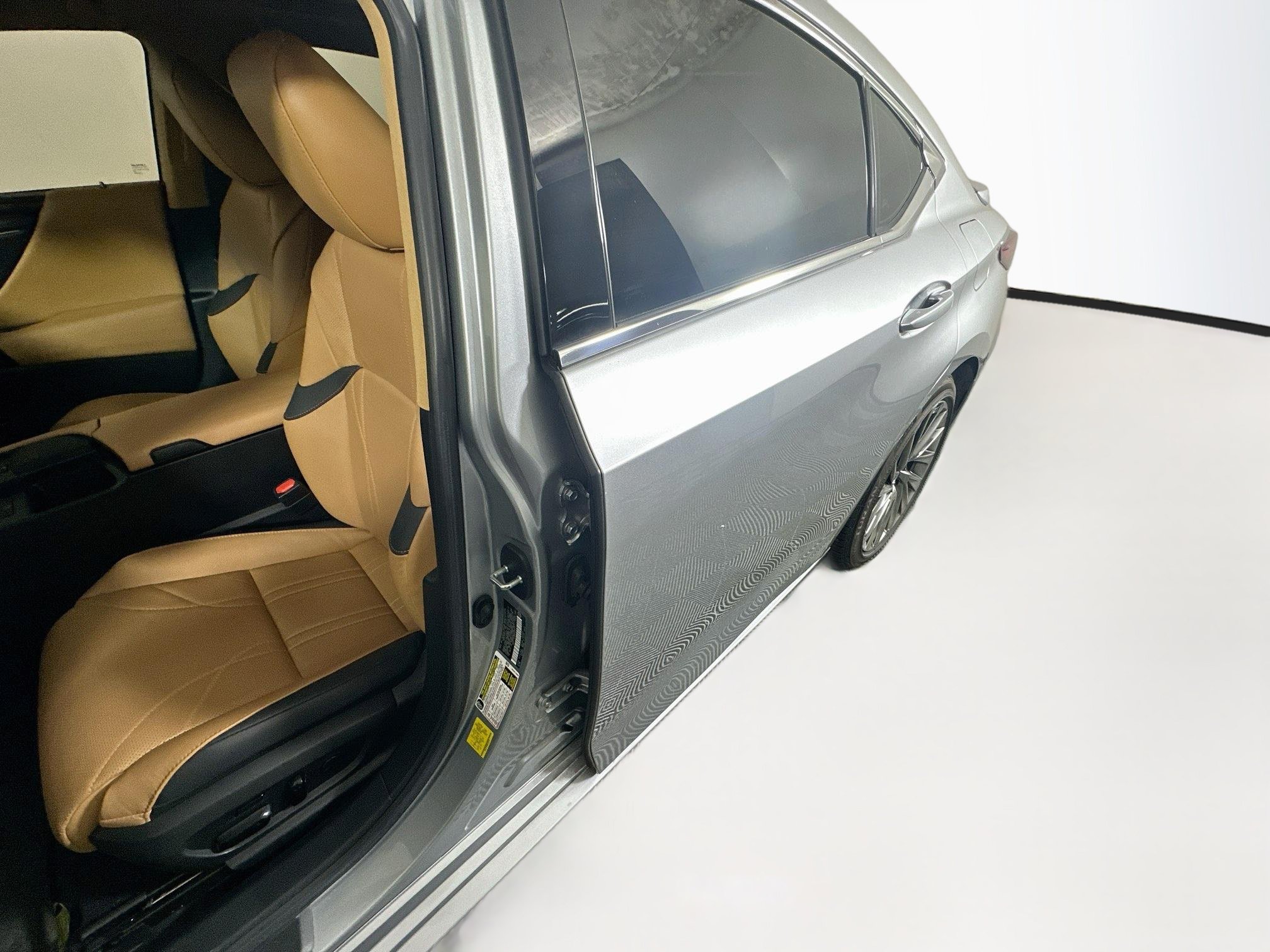 Used 2022 Lexus ES 350 Ultra Luxury w/ Accessory Package 2 FWD image 12