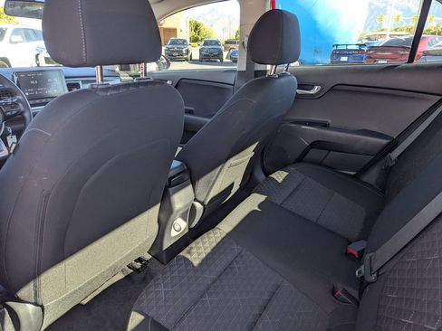 Used 2023 Kia Rio S image 28