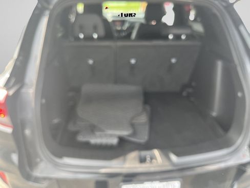 Used 2023 Chevrolet TrailBlazer RS w/ Sun and Liftgate Package image 22