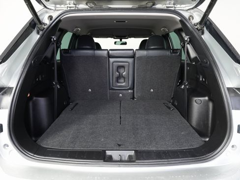 Used 2023 Mitsubishi Outlander SE image 11