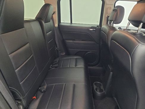 Used 2017 Jeep Patriot High Altitude AWD/4WD image 19