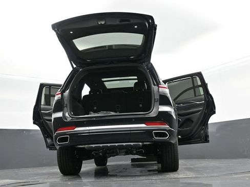 Used 2024 Jeep Grand Cherokee Overland w/ Advanced Protech Group III AWD/4WD image 71