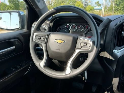 Used 2020 Chevrolet Silverado 1500 LT AWD/4WD image 22
