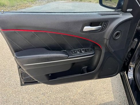 Used 2015 Dodge Charger R/T w/ Plus Group image 38