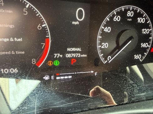 Used 2025 Honda Civic Sport image 10