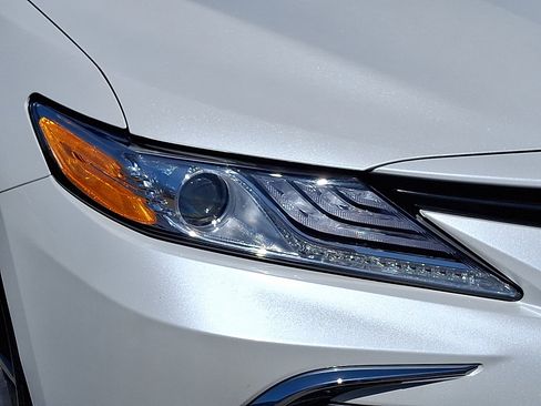 Used 2024 Toyota Camry XLE w/ Cold Weather Package AWD/4WD image 10