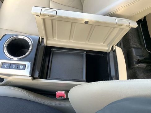 Used 2012 Toyota Prius V Five image 26