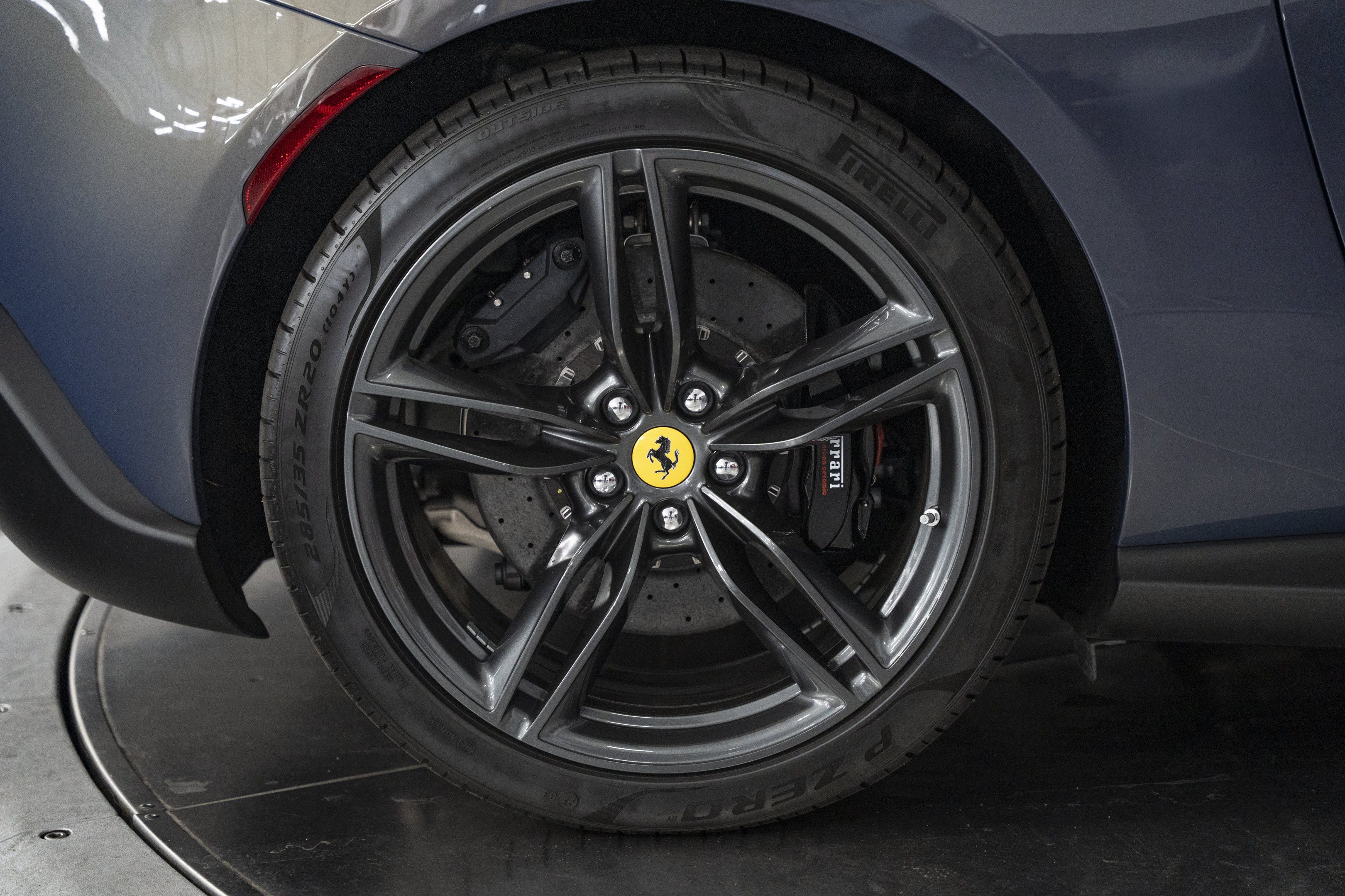 Used 2025 Ferrari Roma Spider RWD image 16