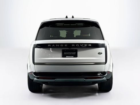 Used 2022 Land Rover Range Rover Long Wheelbase SE AWD/4WD image 3