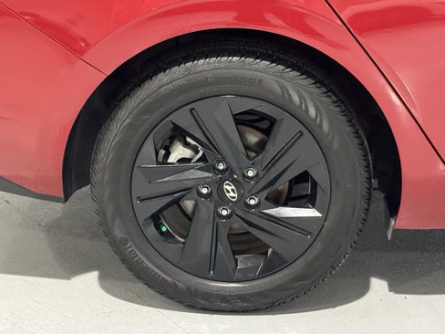 Used 2023 Hyundai Elantra SEL image 36