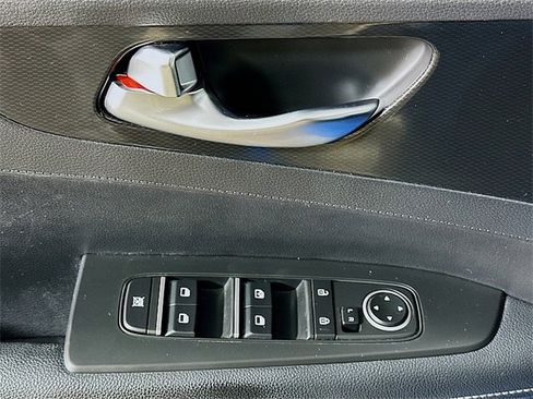 Used 2023 Kia Forte GT-Line image 19