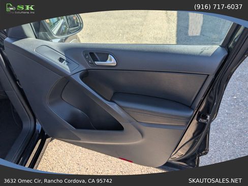 Used 2013 Volkswagen Tiguan S image 27
