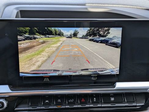 Used 2025 GMC Sierra 1500 SLT RWD image 29