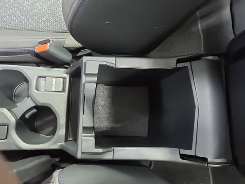 Used 2025 Subaru Forester Premium AWD/4WD image 25