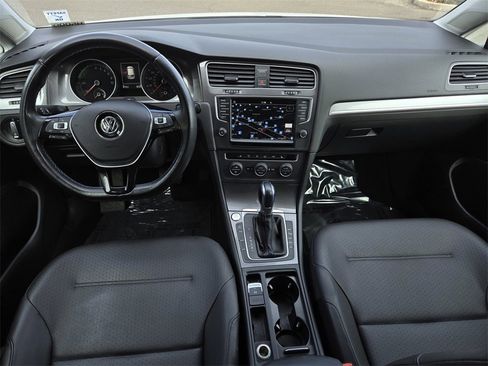 Used 2016 Volkswagen e-Golf SEL Premium w/ Driver Assistance Package image 13